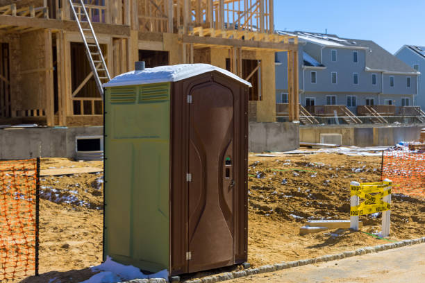 Best Porta potty rental near me  in Zanesville, OH